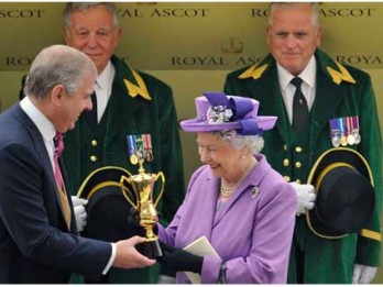 Ratu Elizabeth II: Referendum Skotlandia Membuat Inggris Bersatu